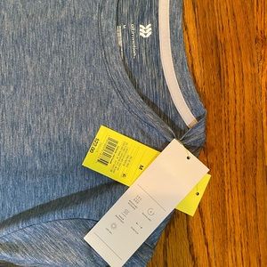 Men’s All In Motion long sleeve t-shirt NWT